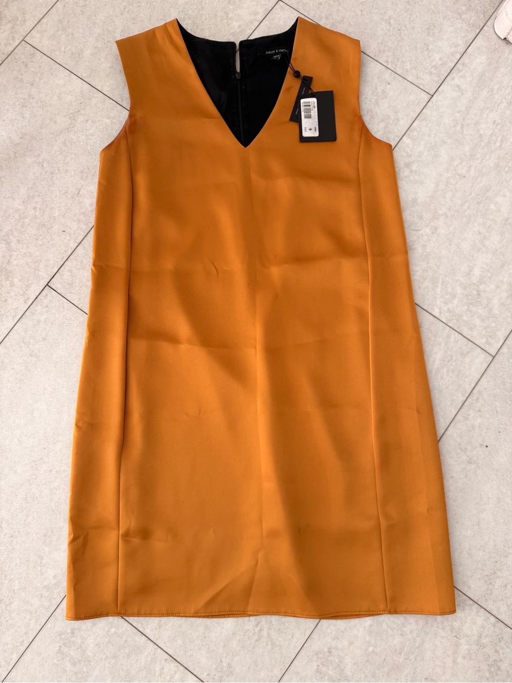 Judith & Charles Edwin dresssSleeveless    V-Neck Orange Shift Dress